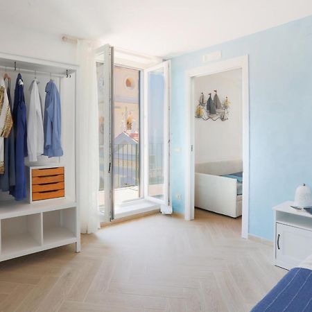 Seaview Sorrento Apartment By The Sea With Terrace ภายนอก รูปภาพ